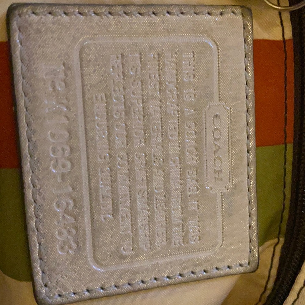 Unique coach purse. Great shape. Uniquely sleek.